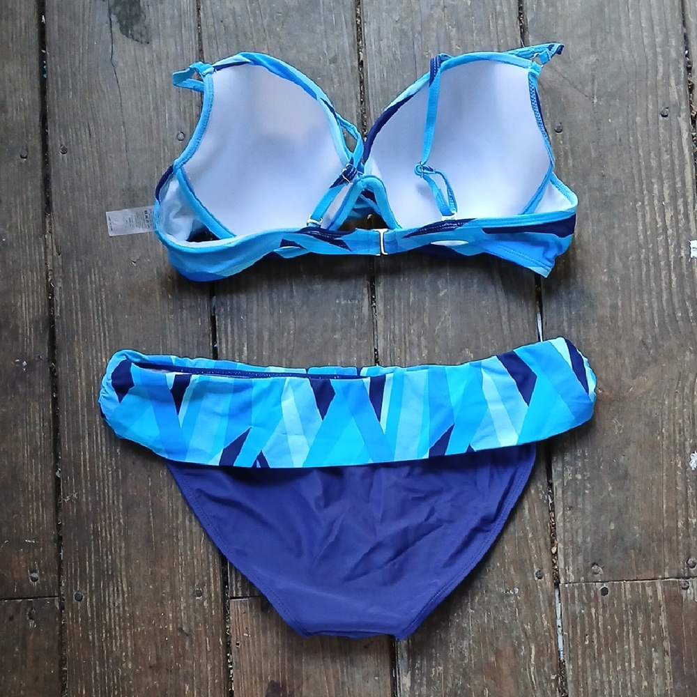 Stylish Blue Patterned Bikini Set - Picture 3 of 4